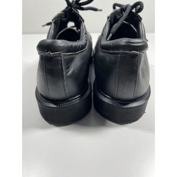 Dr. Martens Men\'s CL098037 Lace-Up Leather Oxford Shoes. Black. Size 9. main image 4